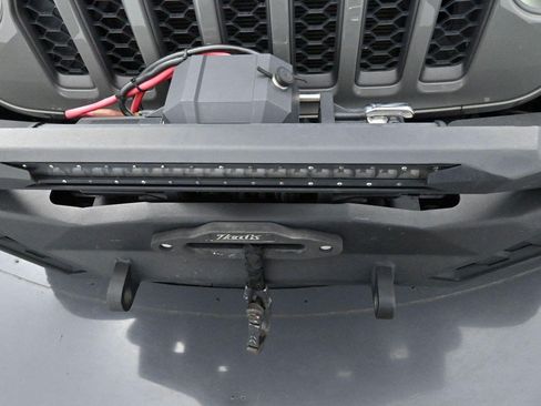 Used 2022 Jeep Gladiator Rubicon w/ LED Lighting Group AWD/4WD image 37