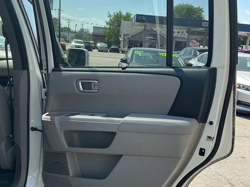 Used 2015 Honda Pilot Touring image 10