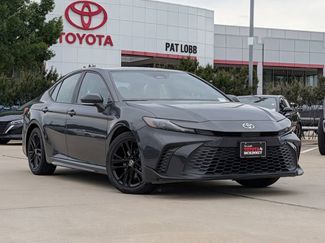 Used 2025 Toyota Camry SE FWD video 2