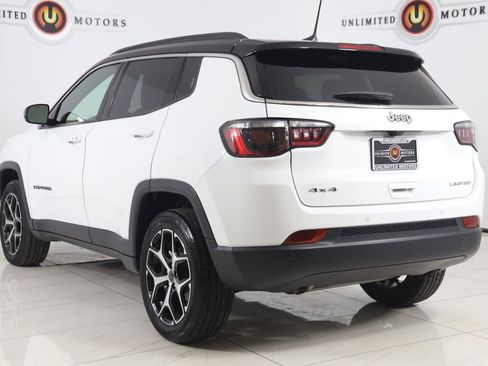 Used 2025 Jeep Compass Limited image 4
