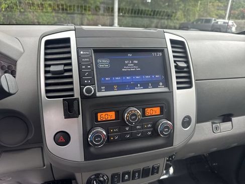 Used 2020 Nissan Frontier SV AWD/4WD image 21