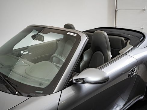 Used 2006 Porsche 911 Carrera RWD image 21
