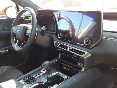 Used 2024 Lexus RX 350 F Sport w/ Convenience Package image 20