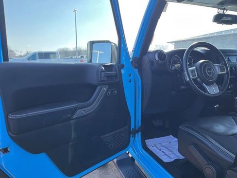 Used 2017 Jeep Wrangler Unlimited Sport image 9