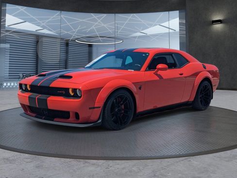 Used 2023 Dodge Challenger SRT Hellcat RWD image 2