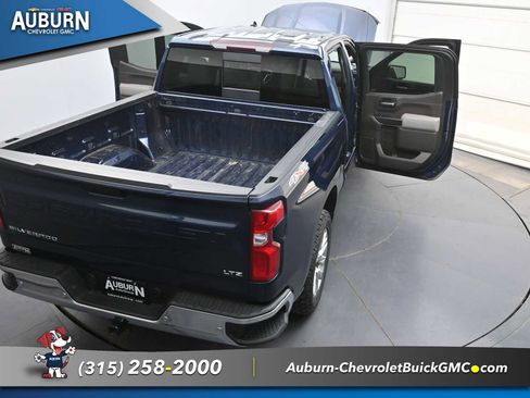 Used 2022 Chevrolet Silverado 1500 LTZ AWD/4WD image 40