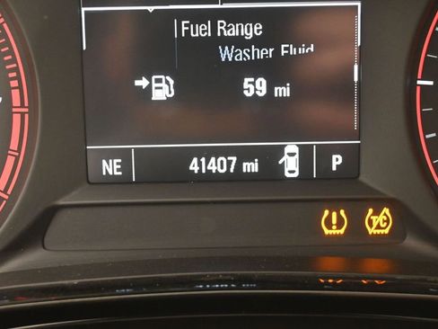 Used 2024 Chevrolet Trax RS w/ Driver Confidence Package FWD image 16