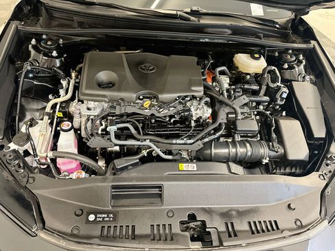 Used 2025 Toyota Camry SE FWD image 34