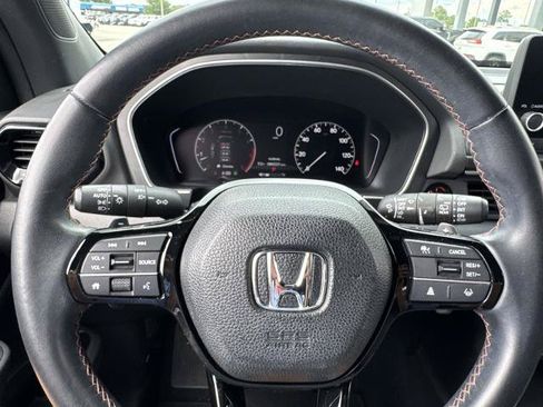 Used 2023 Honda Pilot Sport image 26