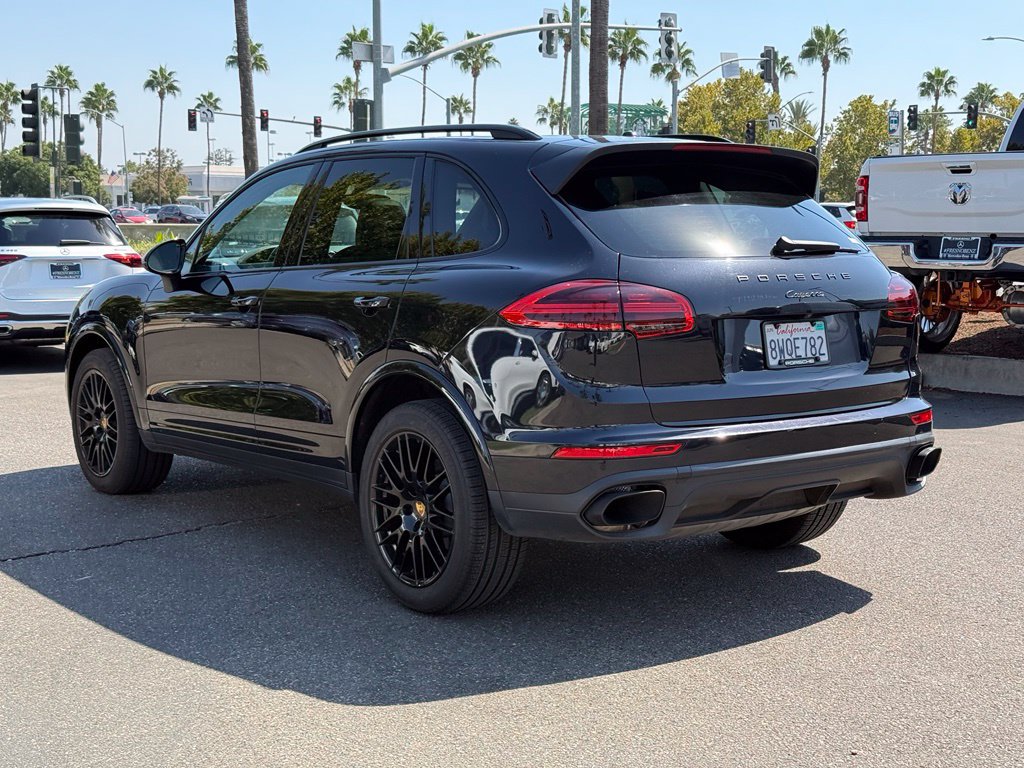 Used 2018 Porsche Cayenne AWD/4WD image 2