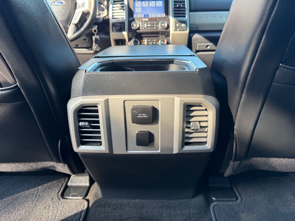 Used 2017 Ford F250 Lariat w/ Lariat Value Package AWD/4WD image 24