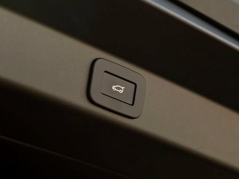 New 2027 Land Rover Range Rover Sport SE AWD/4WD image 29