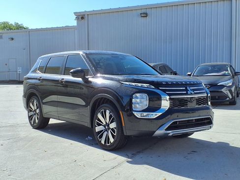 Used 2026 Mitsubishi Outlander SE AWD/4WD image 5