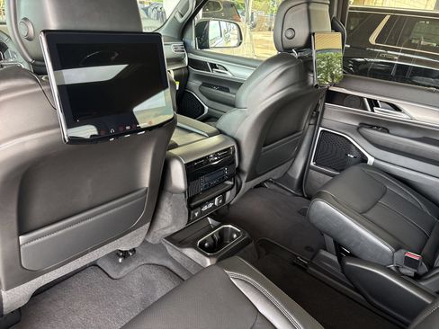 New 2026 Jeep Grand Wagoneer Limited AWD/4WD image 18