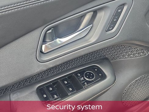 Used 2023 Nissan Ariya FWD image 15