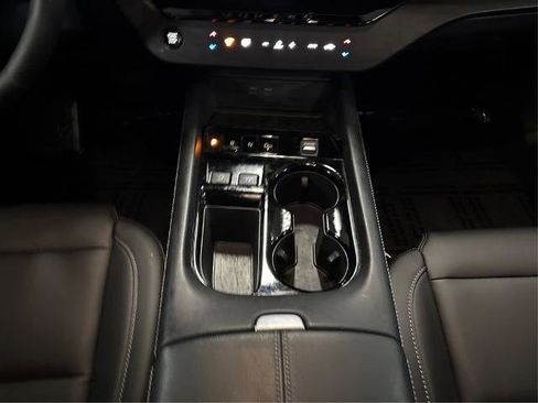 Certified 2025 Nissan Murano SV AWD/4WD image 22