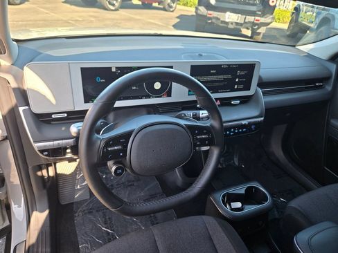 Used 2024 Hyundai Ioniq 5 SEL RWD image 9