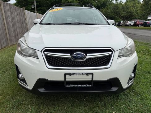 Used 2017 Subaru Crosstrek 2.0i Limited AWD/4WD image 3