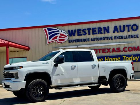 Used 2020 Chevrolet Silverado 2500 High Country w/ Z71 Off-Road Package image 1