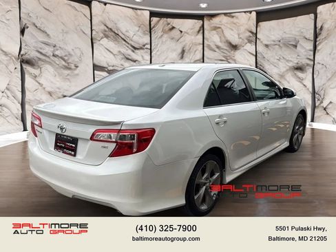 Used 2012 Toyota Camry SE FWD image 4