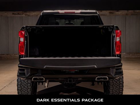 Used 2021 Chevrolet Silverado 1500 LT Trail Boss w/ Bed Protection Package image 8