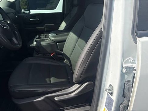 Used 2024 GMC Sierra 2500 Pro w/ Convenience Package AWD/4WD image 10