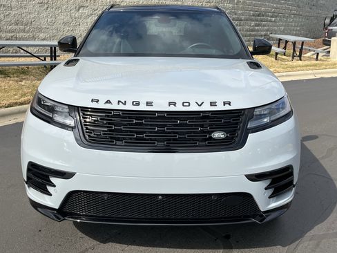 Certified 2025 Land Rover Range Rover Velar Dynamic HSE image 11