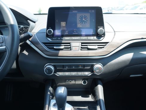 Used 2023 Nissan Altima 2.5 SV FWD image 21