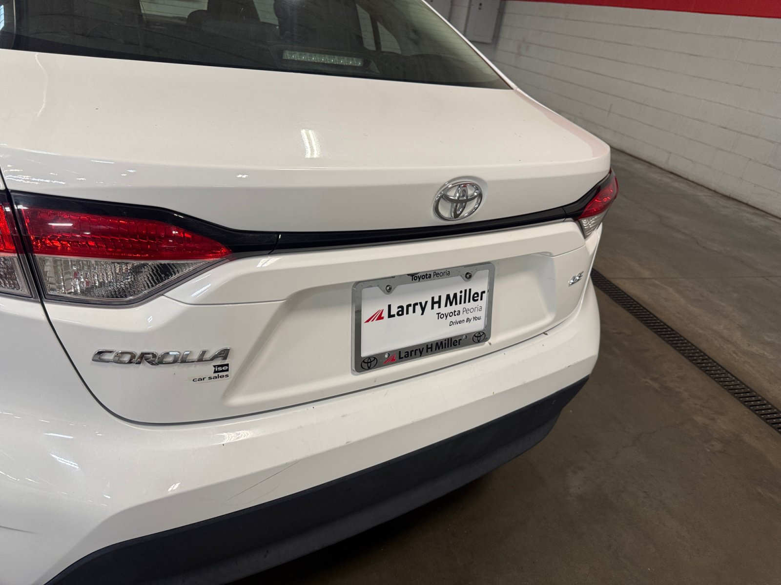 Certified 2024 Toyota Corolla LE FWD image 25