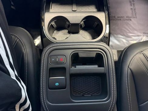 Used 2025 Ford Mustang Mach-E Premium AWD/4WD image 35