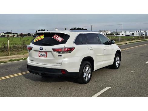Used 2014 Toyota Highlander Limited Platinum image 5