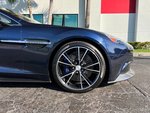 Used 2014 Aston Martin Vanquish Volante image 9
