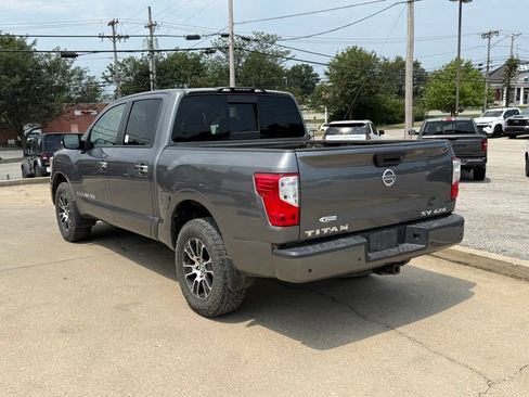 Used 2020 Nissan Titan SV AWD/4WD image 8