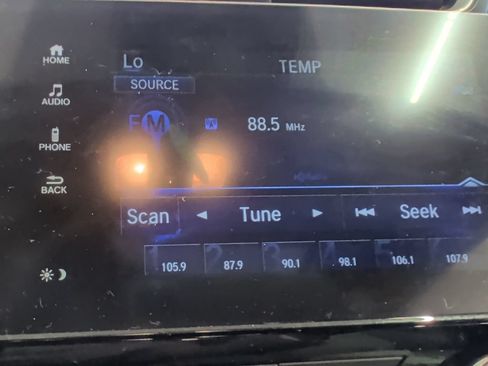 Used 2021 Honda CR-V EX image 8