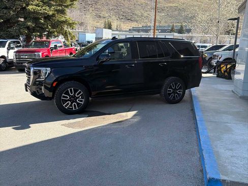 Used 2024 GMC Yukon AT4 w/ Technology Package image 17