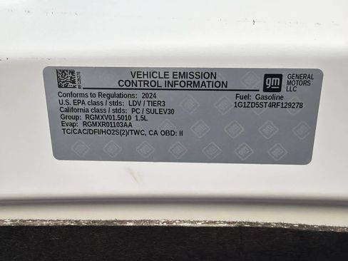 Used 2024 Chevrolet Malibu LT image 32