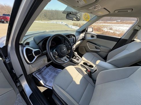 Used 2020 Kia Soul LX image 29