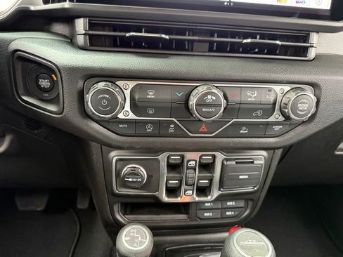 New 2026 Jeep Gladiator Sport image 22