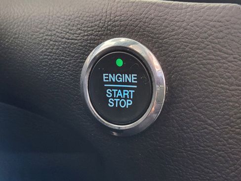 Used 2015 Ford Edge Sport image 26