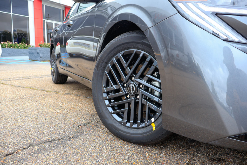 New 2027 Nissan Sentra SV w/ Floor Mat Package FWD image 17