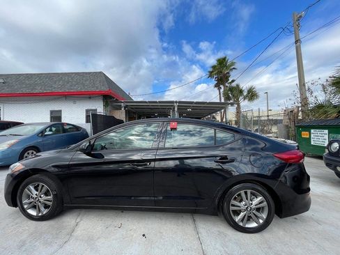 Used 2018 Hyundai Elantra SEL FWD image 15