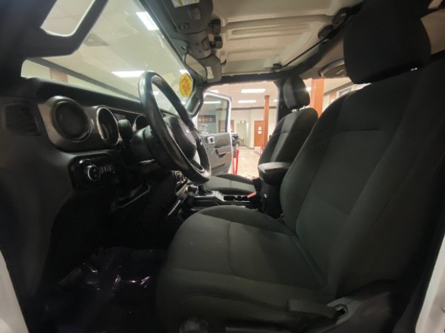 Used 2021 Jeep Gladiator Sport AWD/4WD image 16