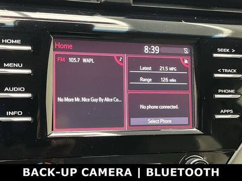 Used 2018 Toyota Camry SE image 17