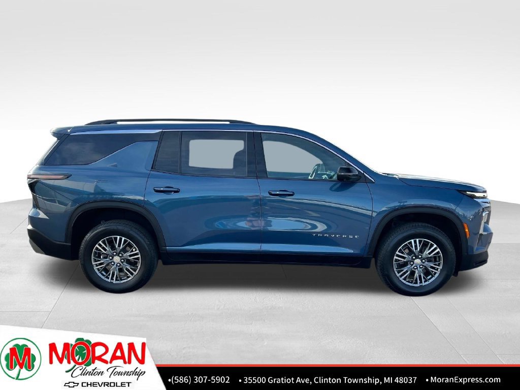 Certified 2024 Chevrolet Traverse LT FWD image 7