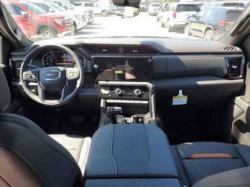 New 2026 GMC Sierra 1500 AT4 w/ AT4 Premium Package AWD/4WD image 13