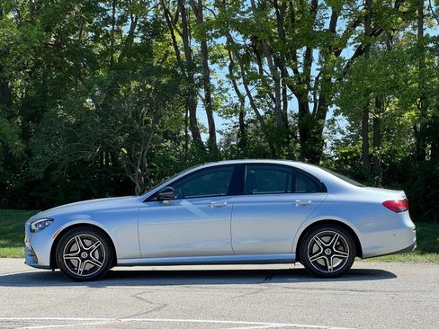 Used 2021 Mercedes-Benz E 450 4MATIC Sedan image 2
