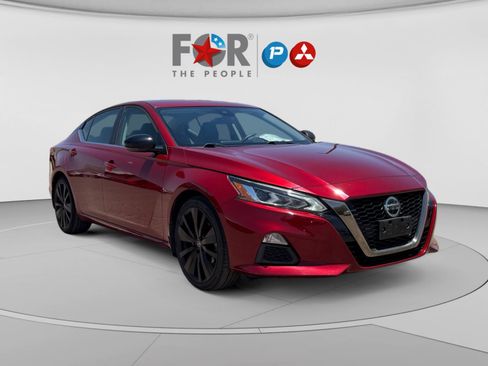 Used 2020 Nissan Altima 2.5 SR w/ Premium Package FWD image 7