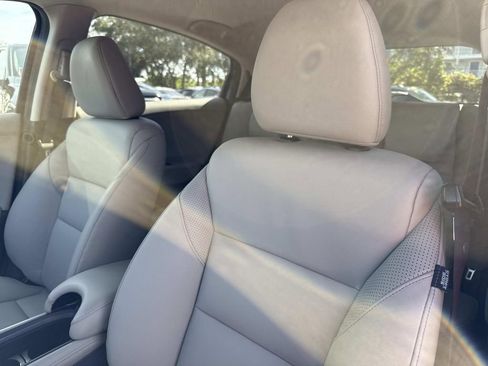 Used 2017 Honda HR-V EX-L image 25