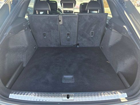 Used 2023 Audi Q3 2.0T Premium Plus w/ Premium Plus Package image 16