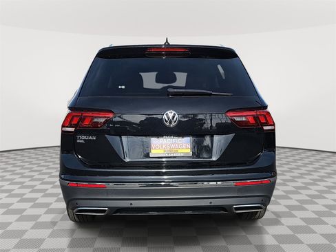 Certified 2020 Volkswagen Tiguan SEL image 6